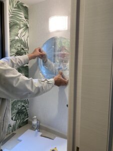 トイレ：手洗い鏡設置