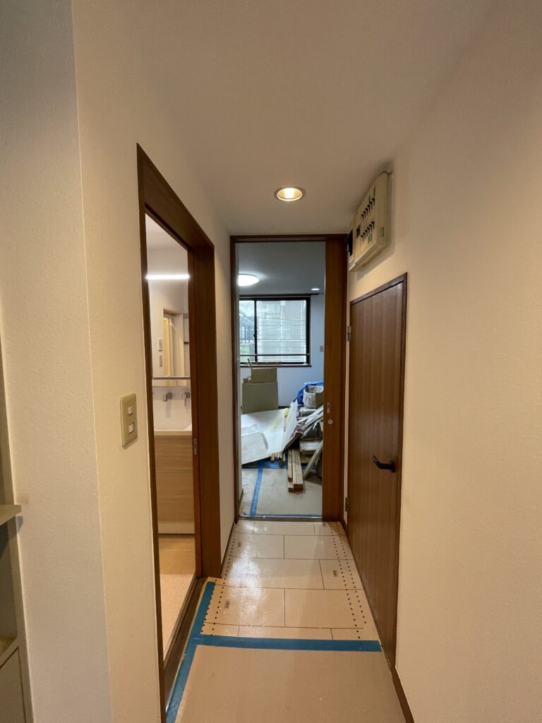 廊下塗り替え完了