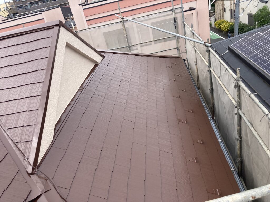 紫外線や風雨から守り、美しい仕上がりを持続させます。