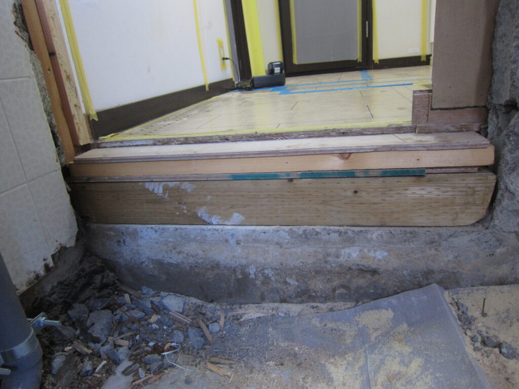 新しい土台に差し替えました。