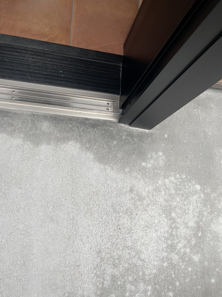 室内外の段差が解消され、バリアフリーとなりました。