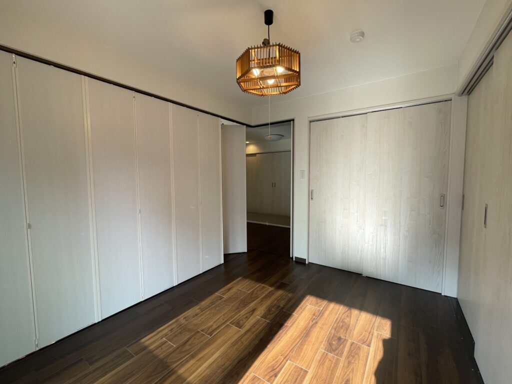 折れ戸を締めると部屋ができます。